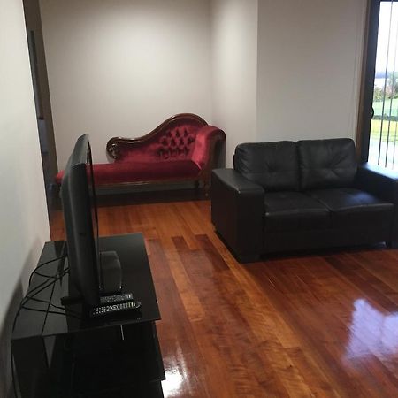 Glenaire Apartments At Frazer St ストラーン エクステリア 写真